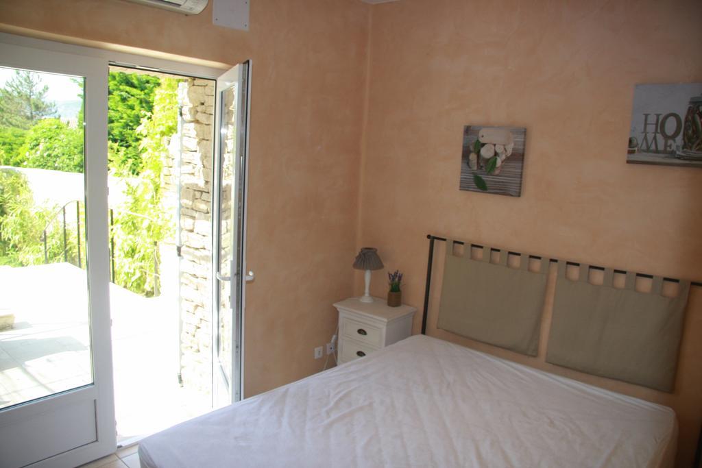 Les Pres De Gordes Villa Room photo