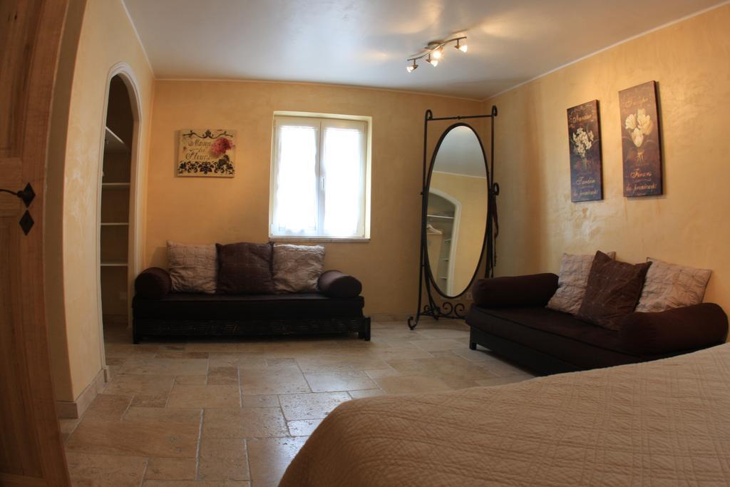 Les Pres De Gordes Villa Room photo