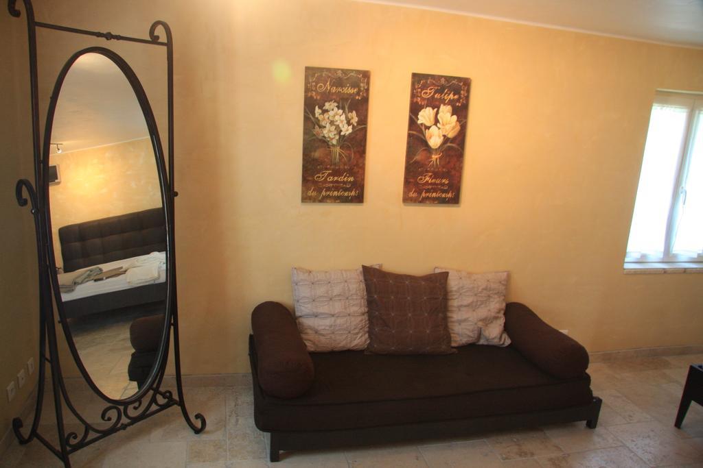 Les Pres De Gordes Villa Room photo